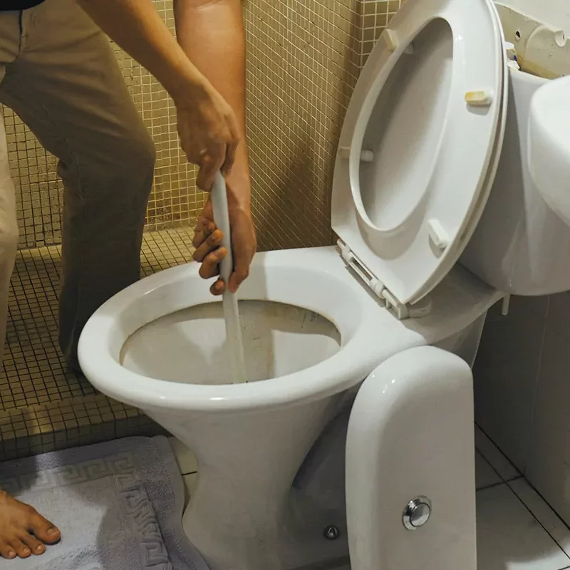 prevent-clogged-toilet.jpg